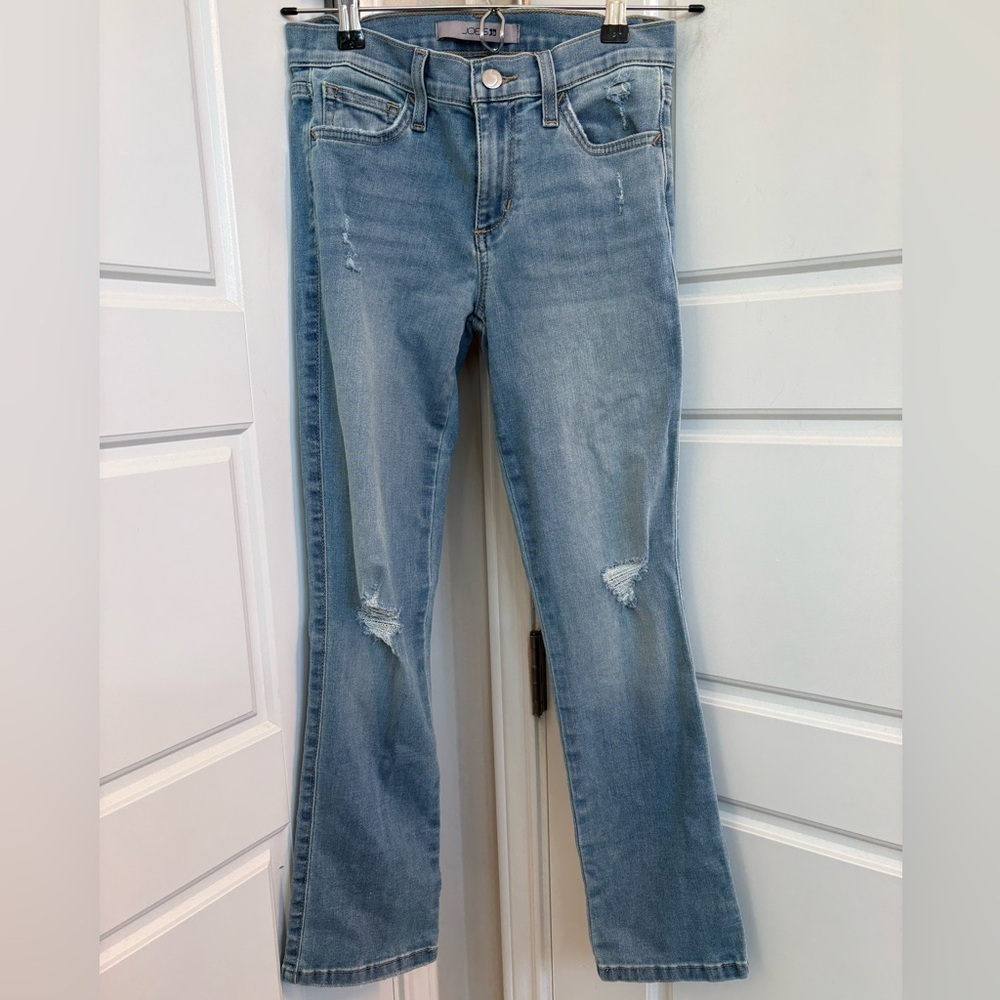 Joe’s Straight Leg Distressed Cropped Jeans Size 24